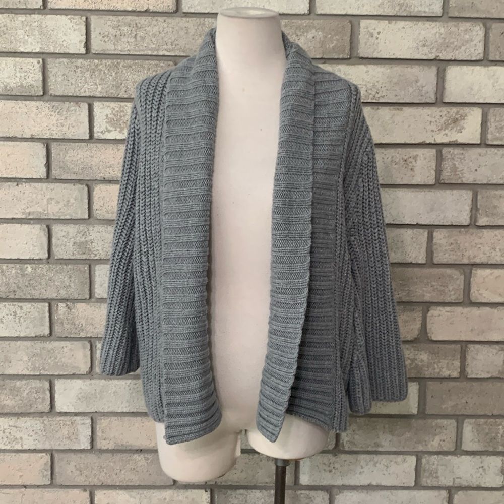 3for$20 sweater small
